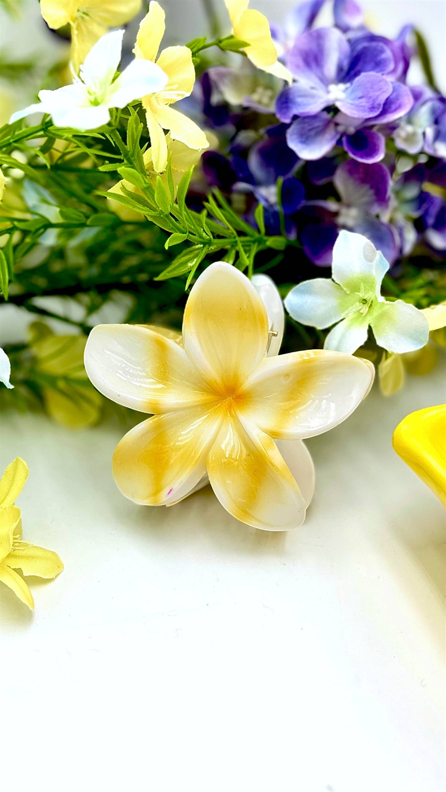 Flower buckle