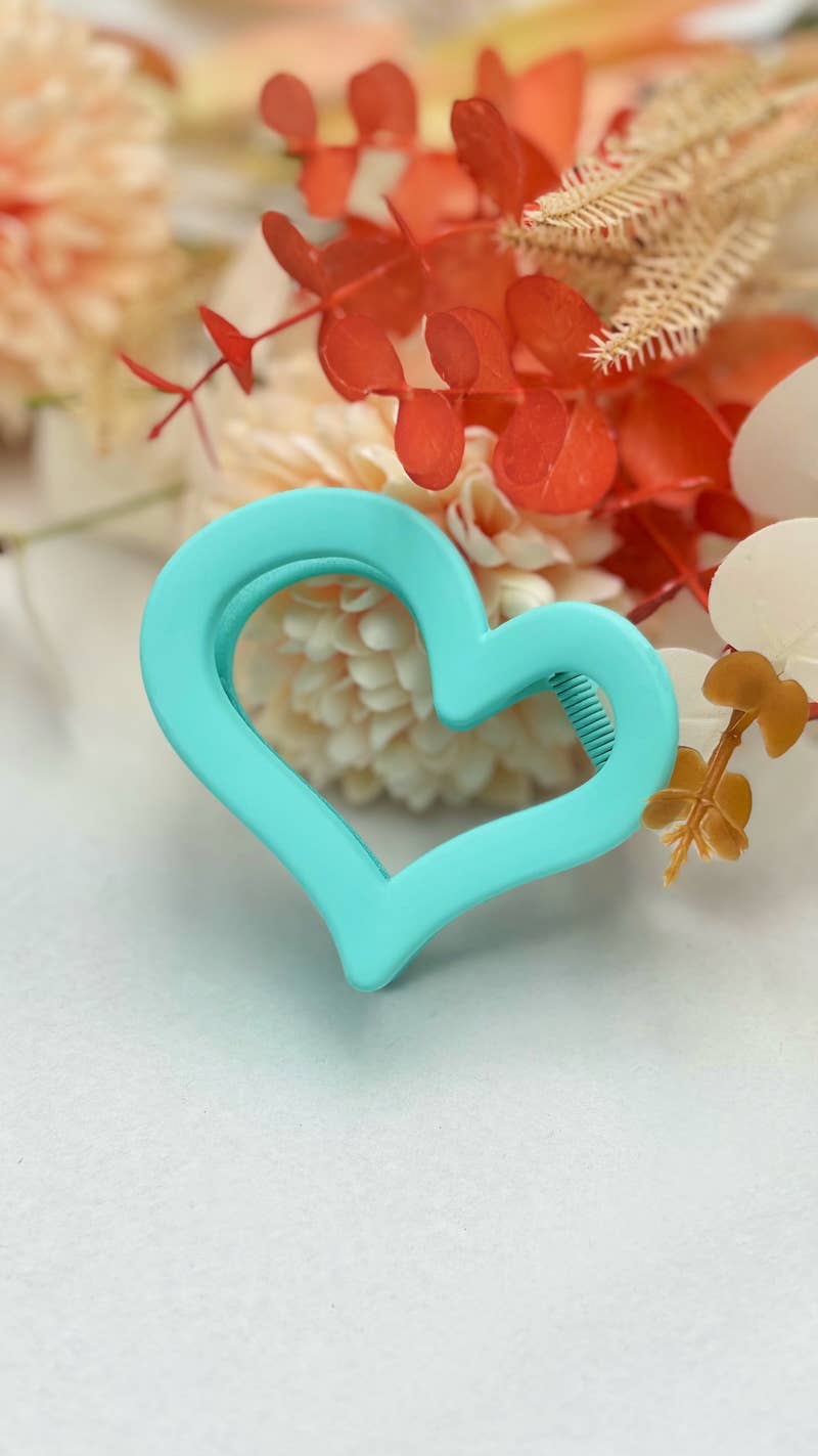 Heart-shaped hair clip 