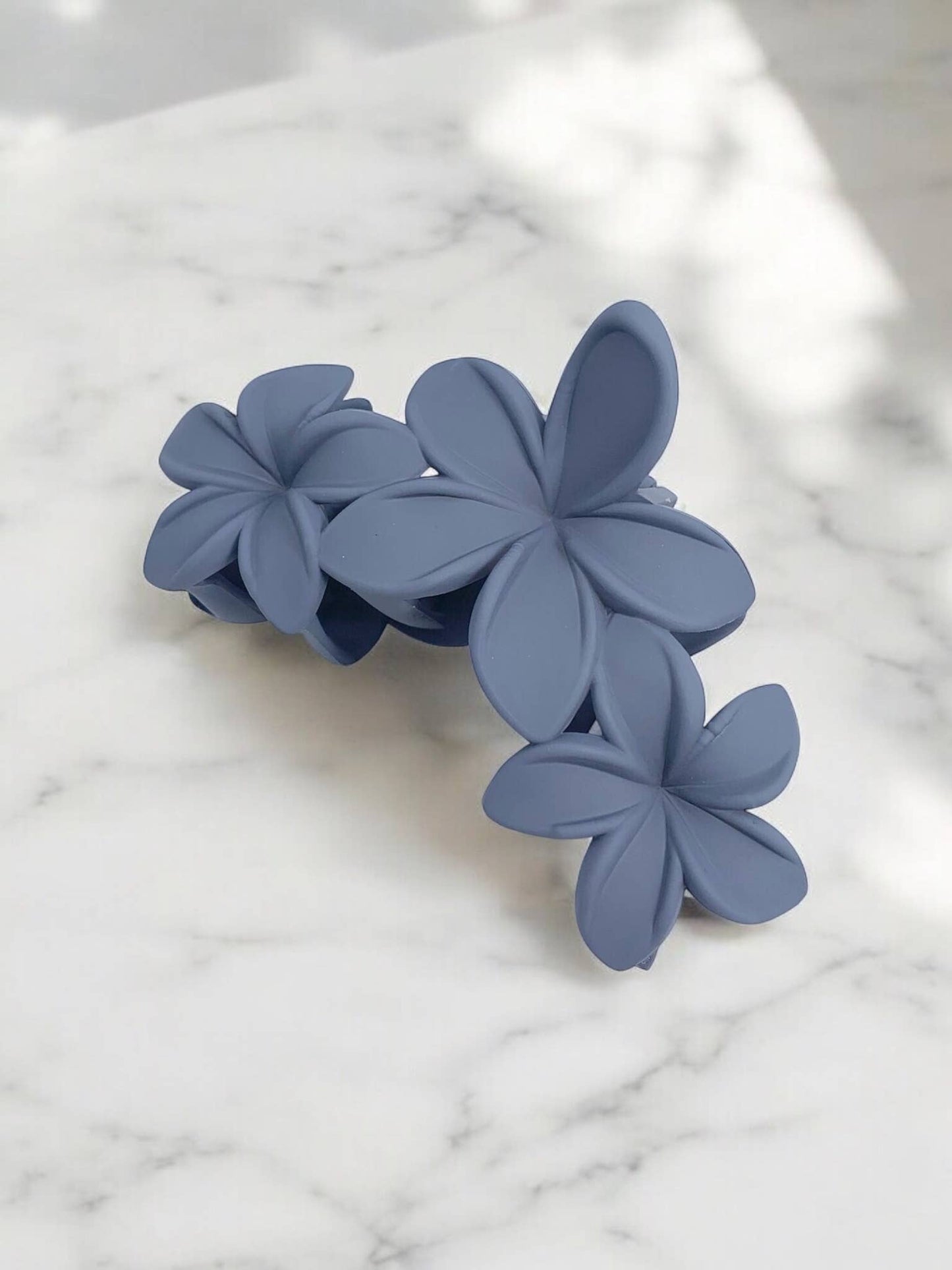 Flower hair clip - solid color