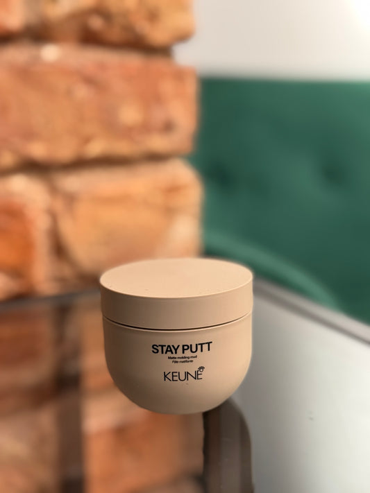 Matēta veidošanas pasta Keune Stay Putt